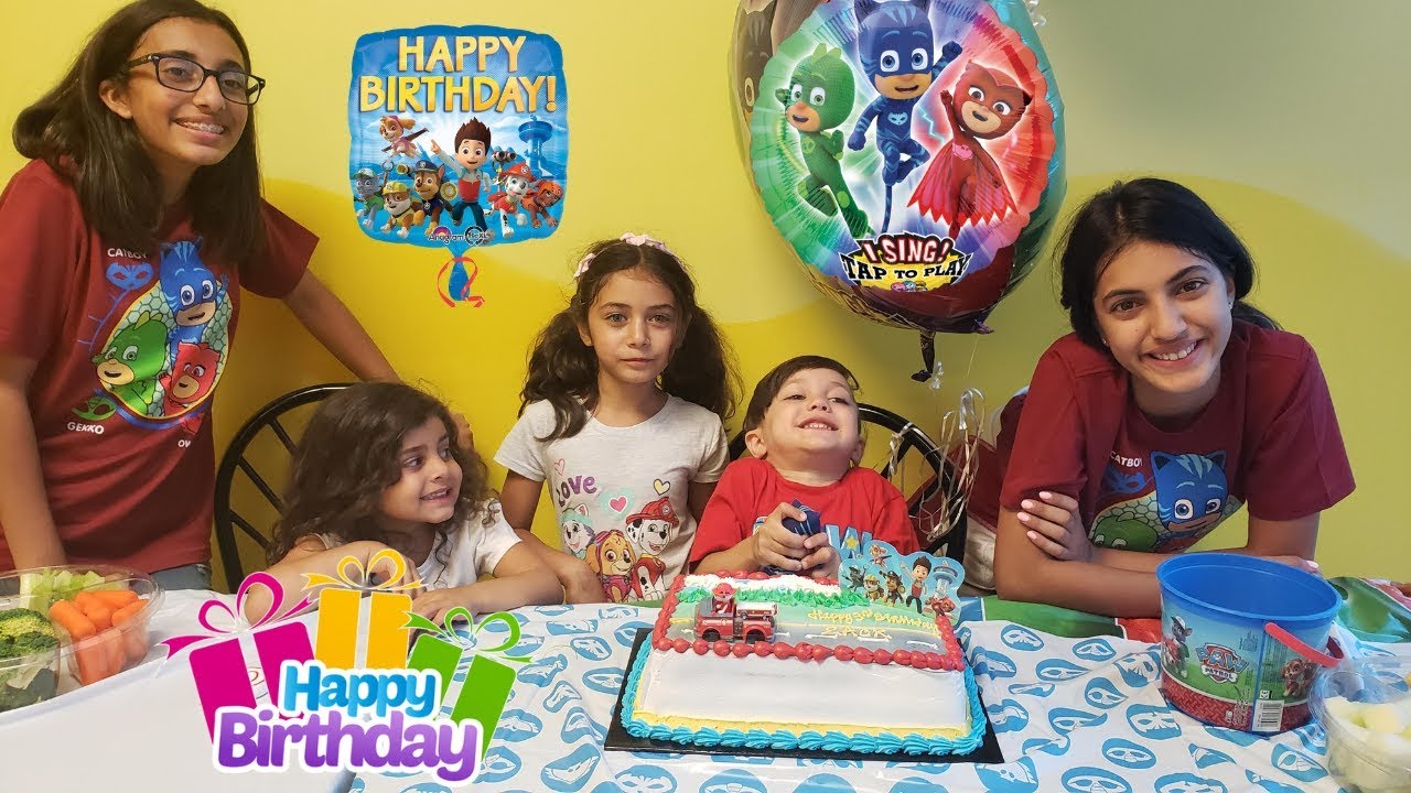 Birthday party indoor playground kids fun - Zack is 3 ! Family vlog video