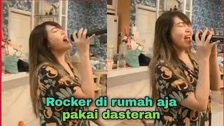 Via Vallen Rocker Di Rumah Aja Pakai Dasteran