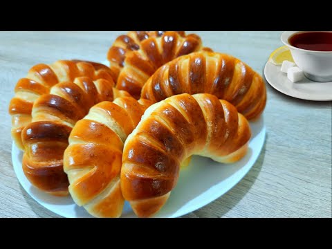 ВКУСНЕЕ не БЫВАЕТ! Пуховые РОГАЛИКИ с повидлом. Дрожжевая Выпечка.