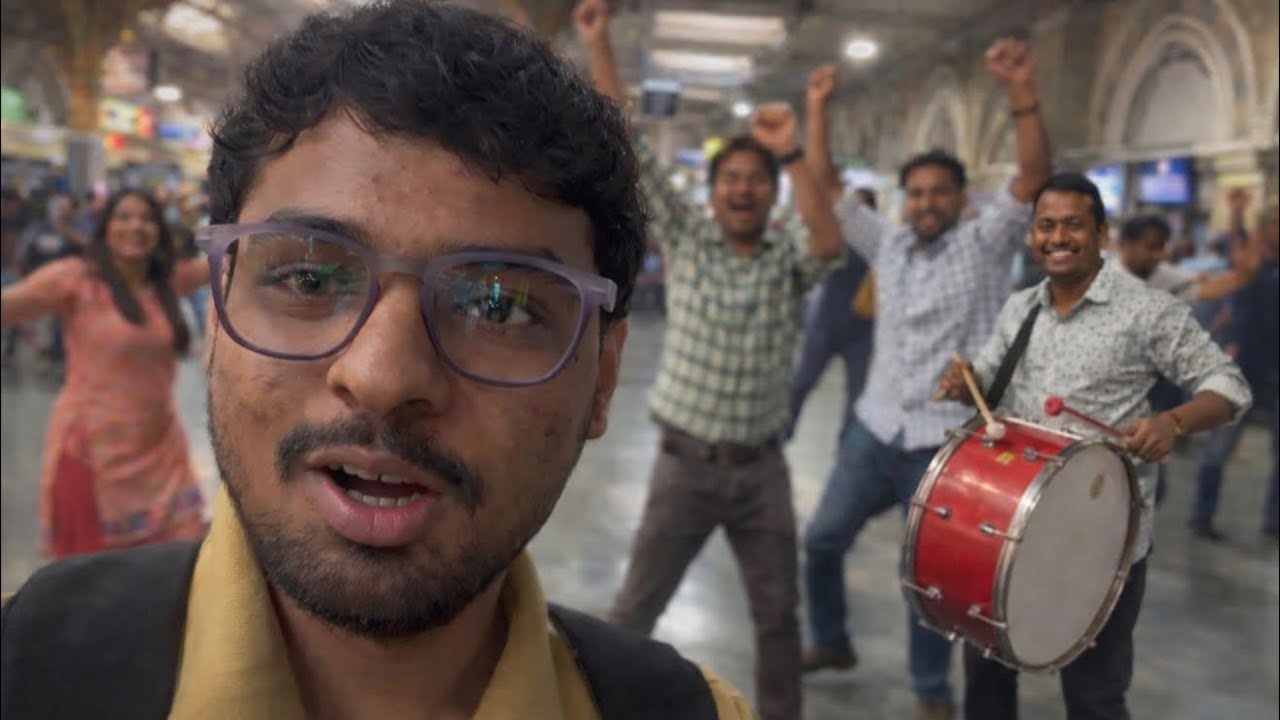 Aaj Kuch Naya Dekhne Ko Mila ❤️ Retirement Function On Railway Station😯