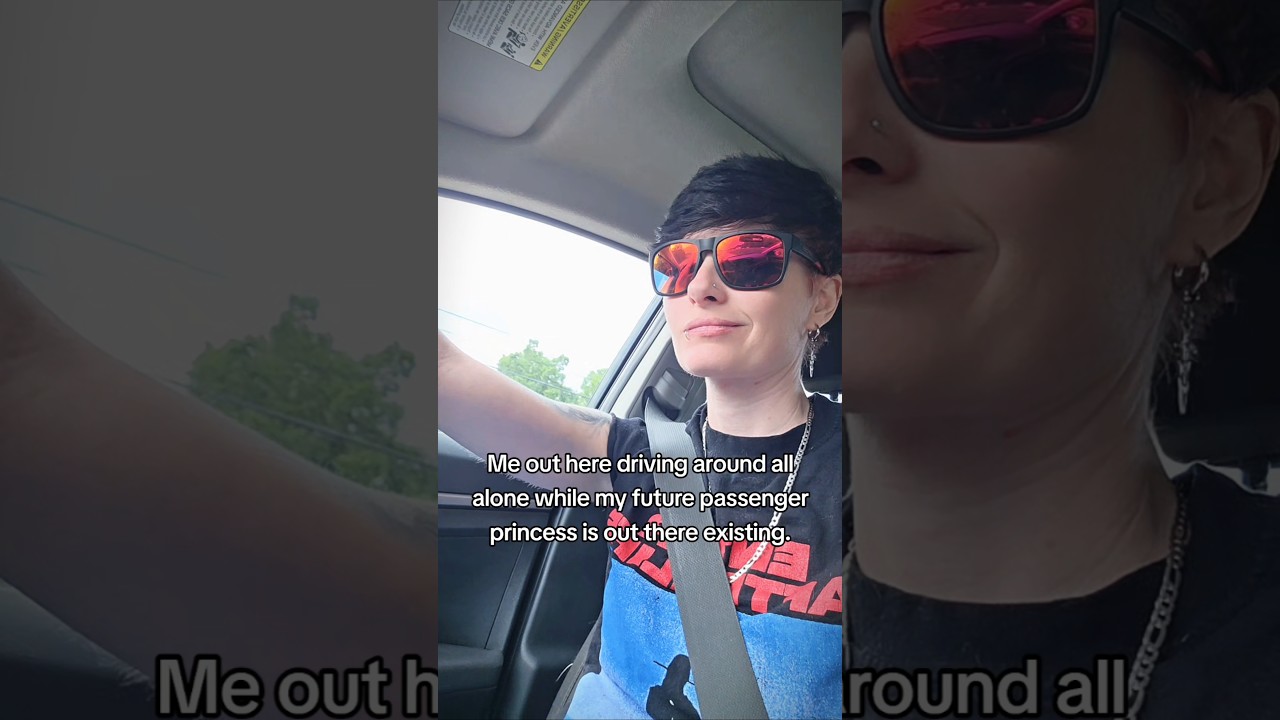 She will find her seat eventually! 😜 #wlw #masc #lesbian #alttiktok #wuhluhwuh #lgbt