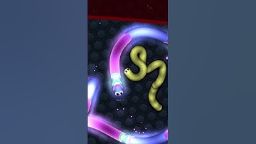 Acting like a bot in slither.io