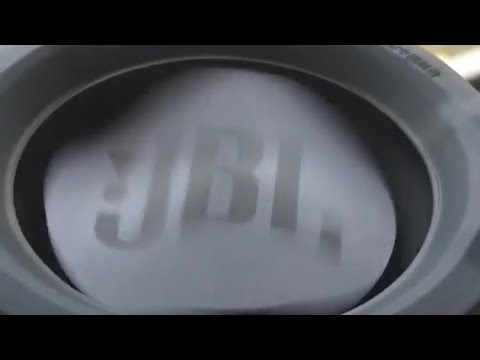 JBL FLIP Essential low frequency Bass test at maximum volume