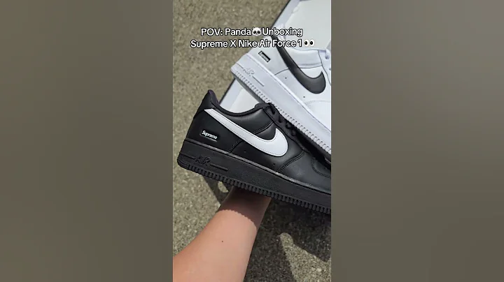POV: Panda🐼 Unboxing Supreme X Nike Air Force 1 👀 #supreme #shoes ##sneakers #unboxing #pov #nike