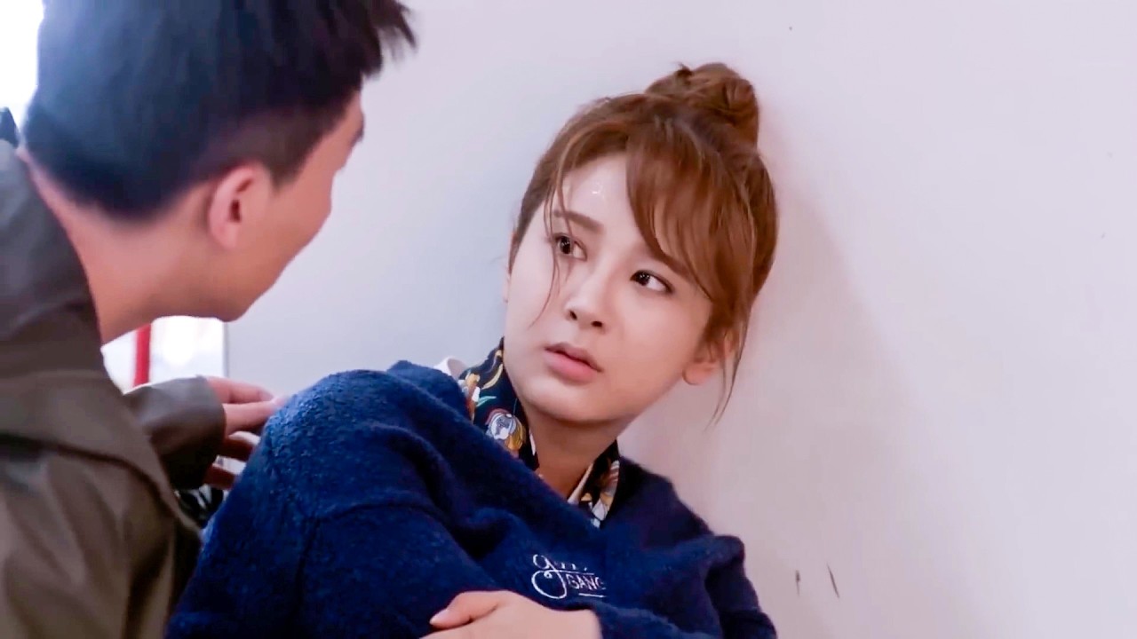 目睹丈夫出軌妻子連夜收拾行李離開，怎料意外暈倒在車站，接到電話丈夫慌了！