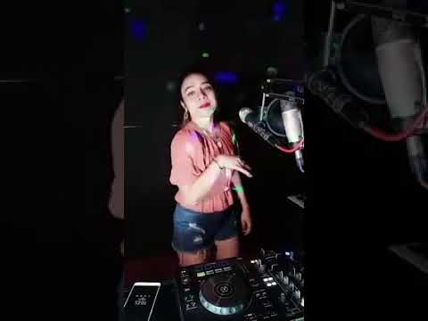 DJ RERE MONIQUE BIKIN GOYANG