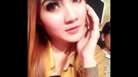 Edan Turun "Nella Kharisma"