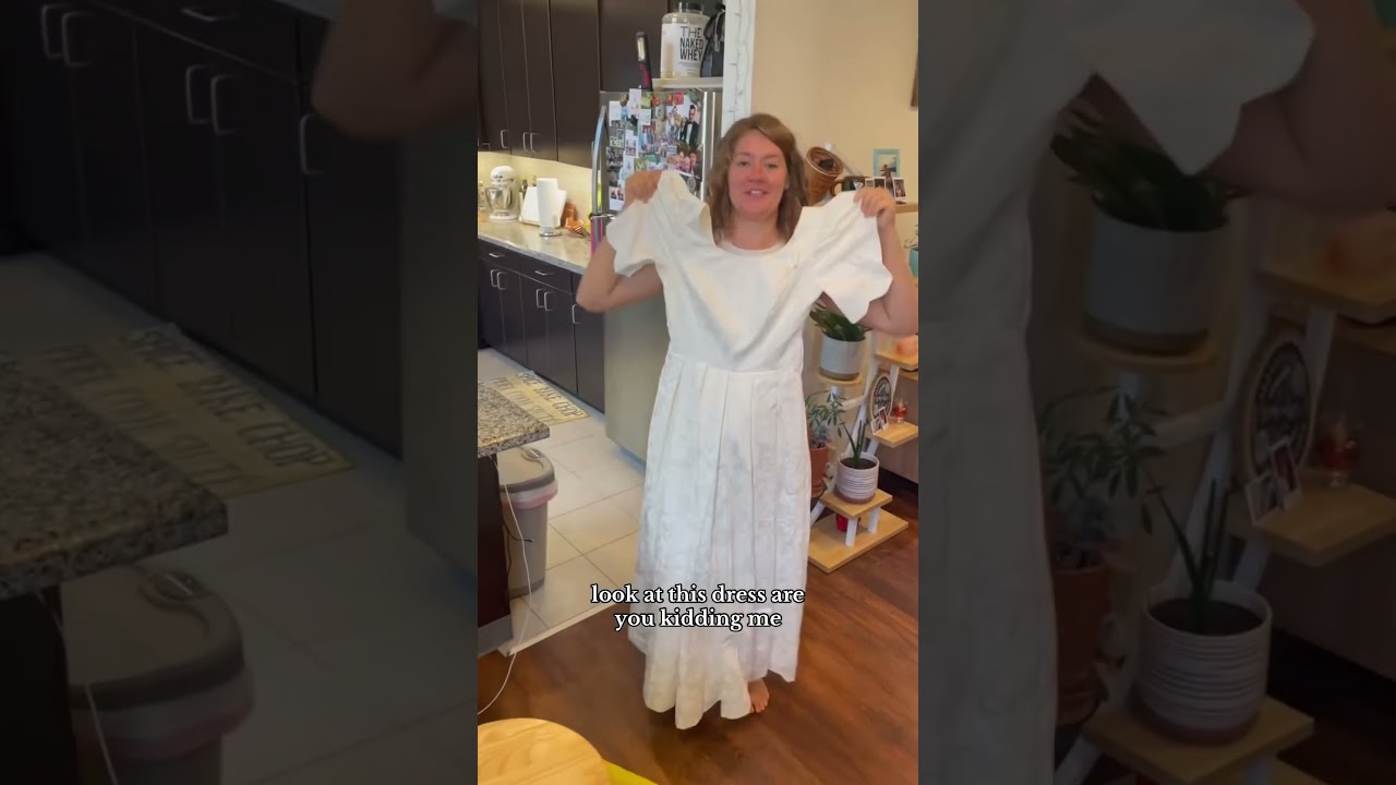 Vintage Wedding dress unboxing & photoshoot 👰🏼‍♀️📸