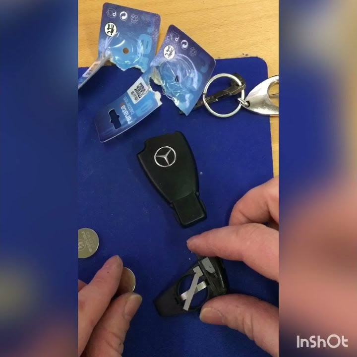 Как поменять батарейку в ключе мерседес w211 Замена батарейки в ключе Mercedes YouTube