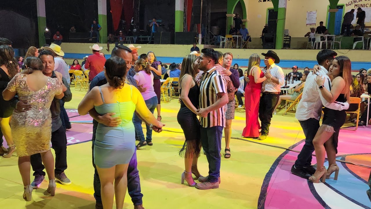 baile en concepción guerrero la joya putla fiesta patronal 2023, grupo recuerdo 88, rancheras y corr