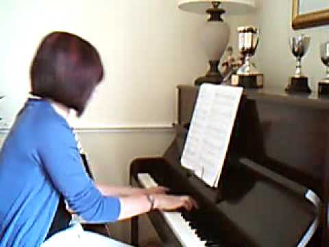 Katie Cudmore playing Pamela Wedgewood's Remember When on Piano