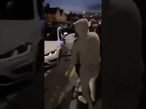 Muslim Youths smash vehicle and beat Hindu driver during riots in East Leicester