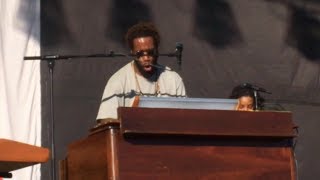 Video voorbeeld van "Cory Henry & The Funk Apostles - Stayin' Alive - Pori Jazz 2017 Live"