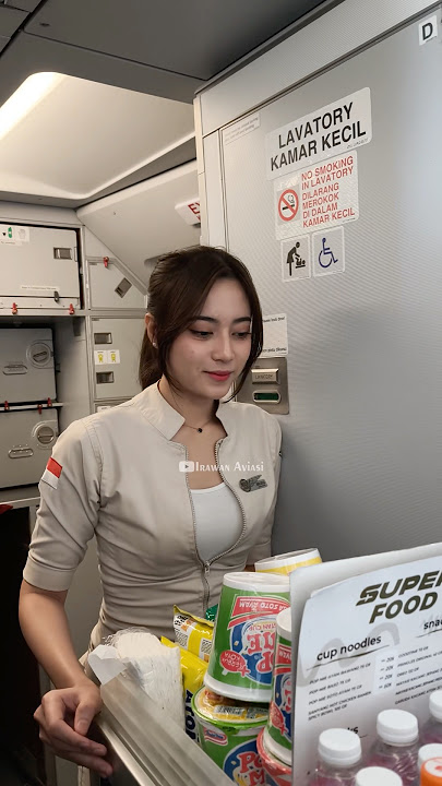 Pramugari Cantik Super Air Jet Berjualan Di Dalam Pesawat Airbus A320-200