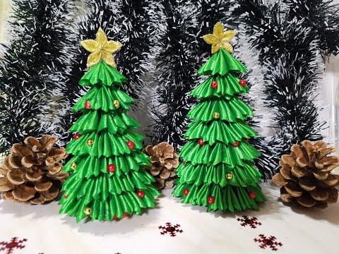 Video: Panel A Pohlednice S Vánoční Stromeček Vyrobený Ze Stuh A Knoflíků