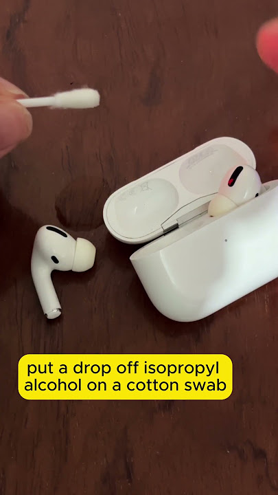EASIEST Way to Fix NOT Charging Airpods