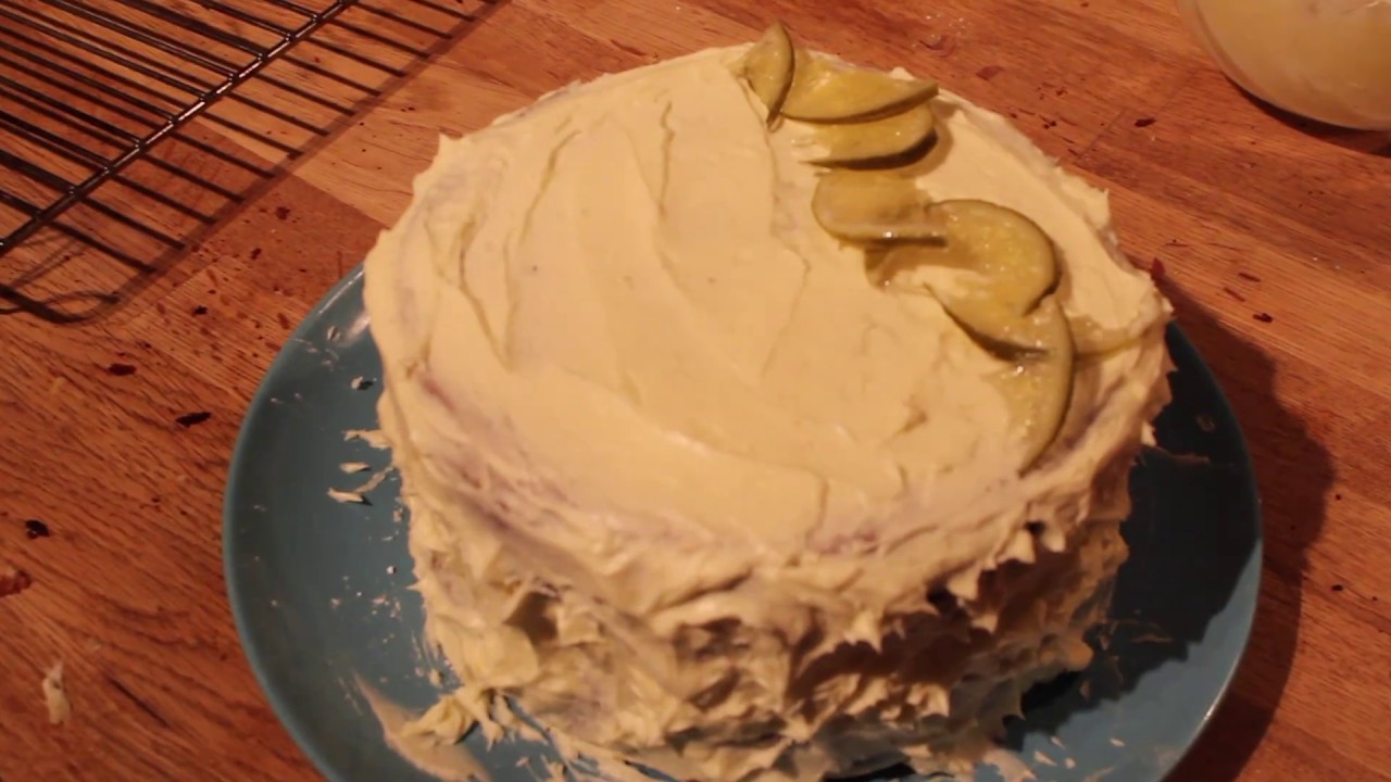 Kaija's Boozy Bakes & Cakes - Gin & Tonic Cake