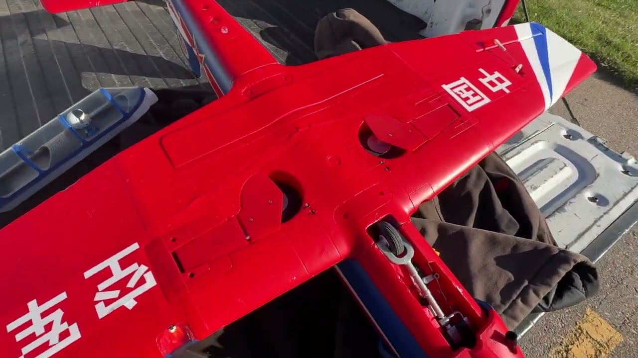 Post flight maintenance on the retractable nose gear 