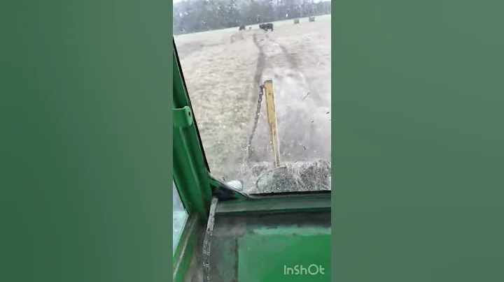 Unrolling hay