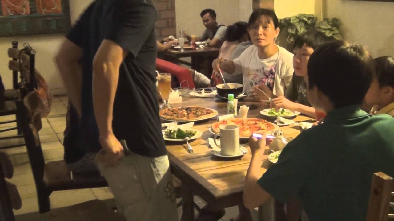 Restaurants & Cafes - Pizza Bagus