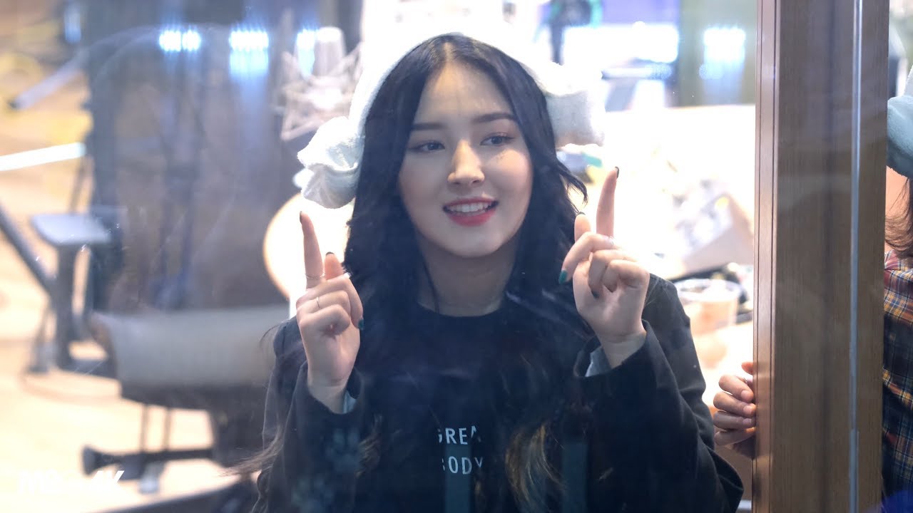 190325 모모랜드 momoland 낸시 Nancy ( 퇴장인사 ) 아이돌라디오 4K 60P 직캠 Fancam