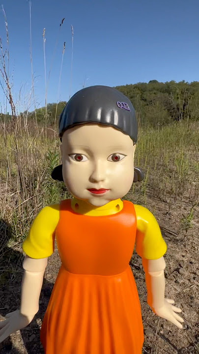 Real Life Squid Game Doll!