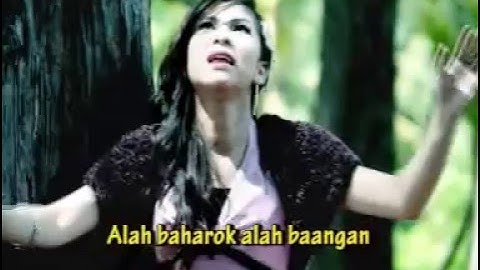 ELSA PITALOKA BATAPUAK SABALAH TANGAN