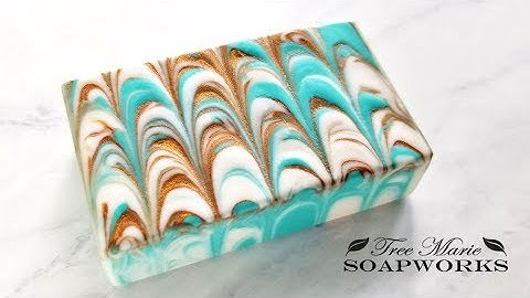 Nonpareil Swirl Technique, Cold Process Soap Making, (Technique Video #8)