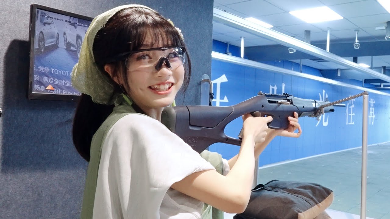 手机防弹测试 但打的是朋友的手机