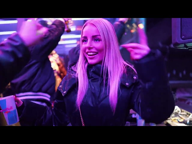 Rave on Snow