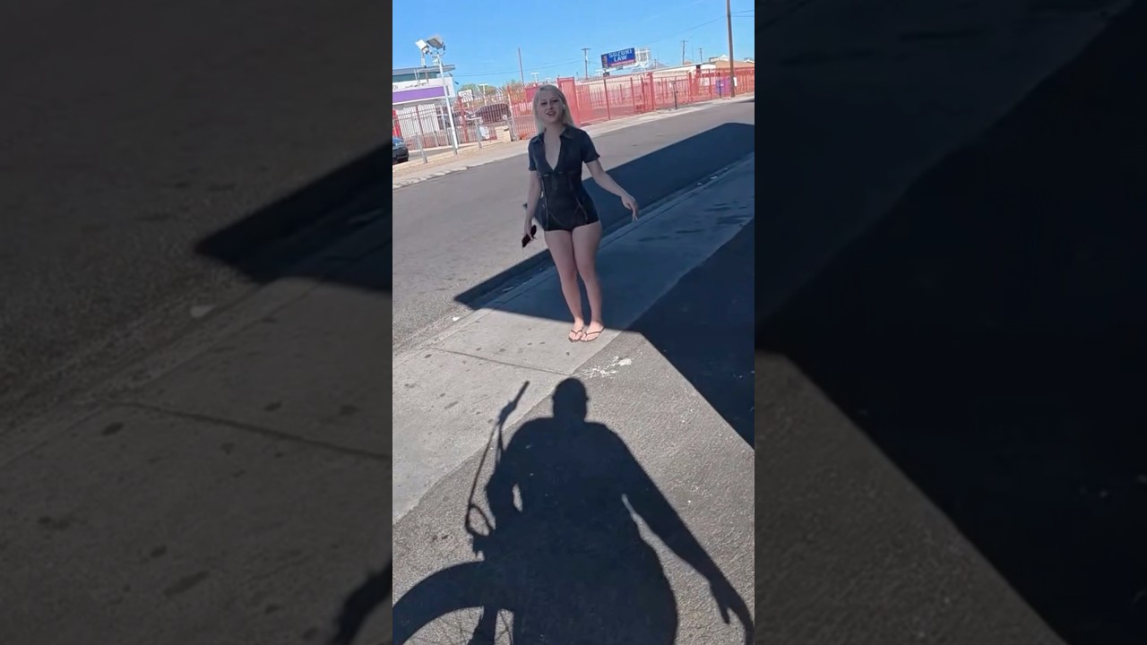 Милая девушка, кричи