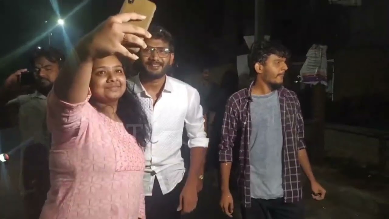 Anchor Shiva Walking On Road After Bigg Boss Non Stop Elimination | TFPC