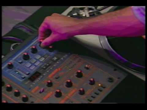 Roland DJ 2000 mixer Demonstration