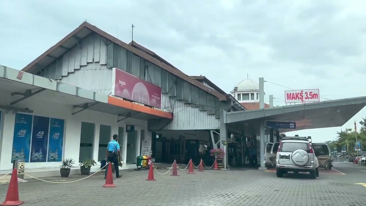 PARKIR INAP STASIUN TAWANG BANK JATENG SEMARANG