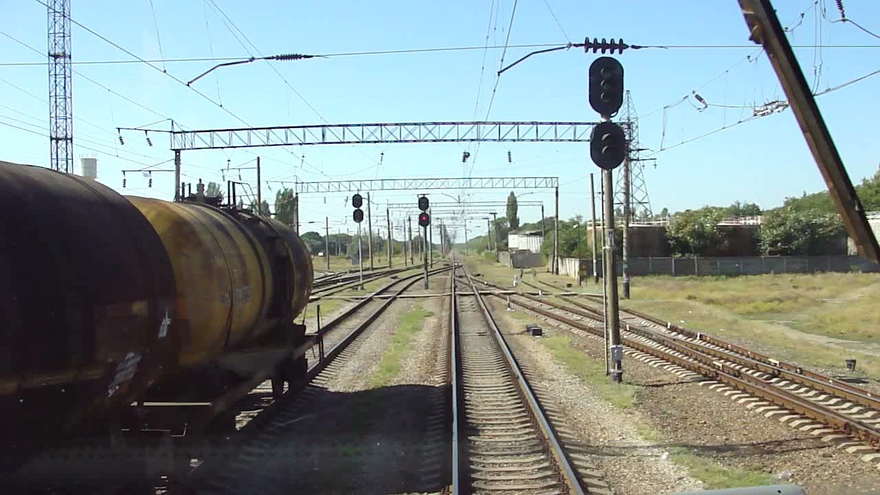 Участок Аккаржа - Белгород-Днестровский из кабины электровоза ВЛ80С, 2011 год