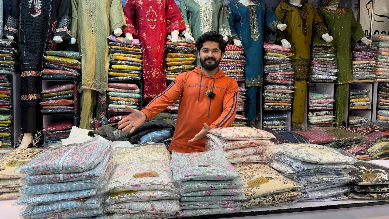 Eid Special Offer Parented Lawn 3 Piece Bohat Kam Price Mein 