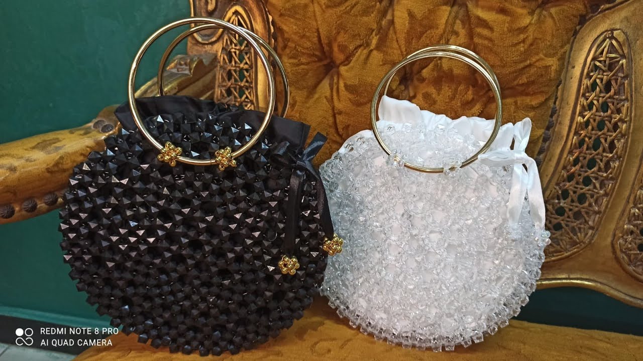شنطة مستديرة بالخرز الكريستال 2/2 👜Round bag with crystal beads October 19, 2023