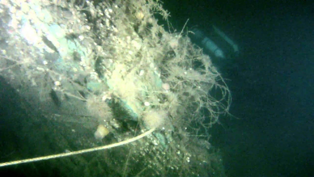 Dive to the Wreck of the Brenton Reef Lightship, LV39 