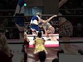 原宿ぽむにお年玉をあげると言うアジャ・ゴングがバッチリめでたい一斗缶攻撃から桐生真弥にタッチするとぽむとの攻防に 東京女子プロレス「東京女子プロレス '25」2025年1月4日 #アジャ・ゴング