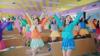TWICE、カラフルなミニスカ制服姿でキュートダンス！ 「ワイモバイル」新テレビCMが公開