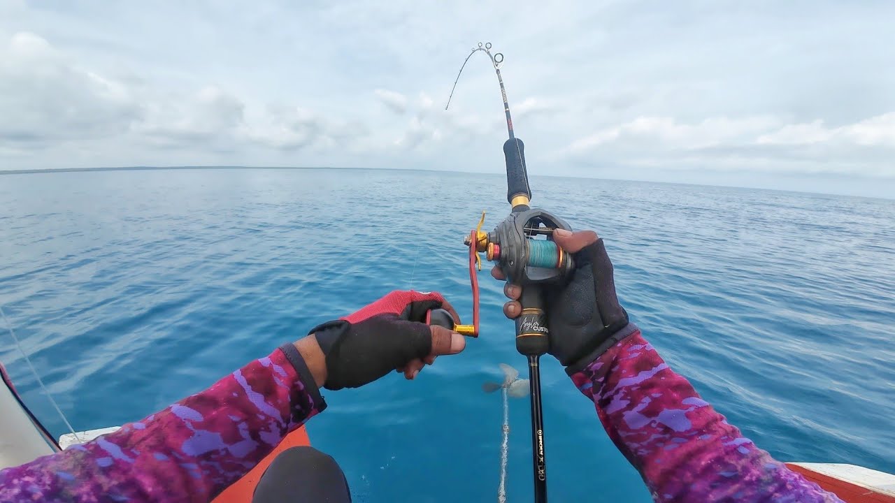 KAGET BANGET ...UMPAN JIG DISAMBAR IKAN DI DEPAN MATA  