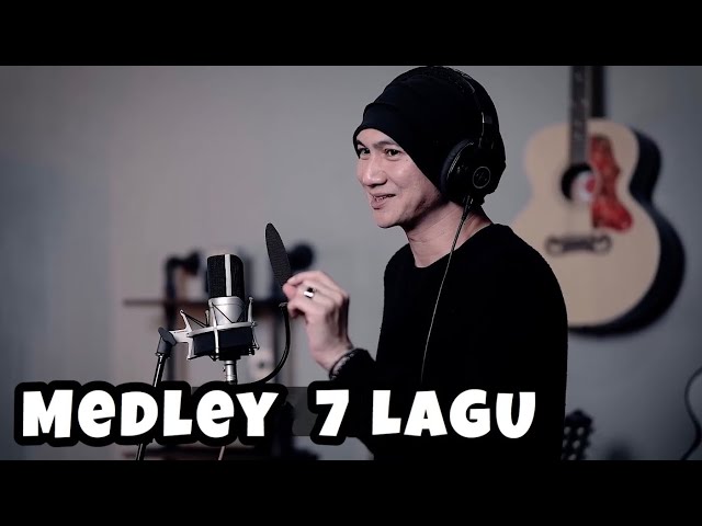 MEDLEY 7 LAGU NOAH u0026 D’MASIV (One Take) class=