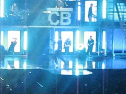 Chris Brown Concert,Holiday Tour part 1