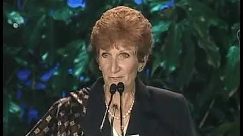 2001 Induction: Donna Caponi