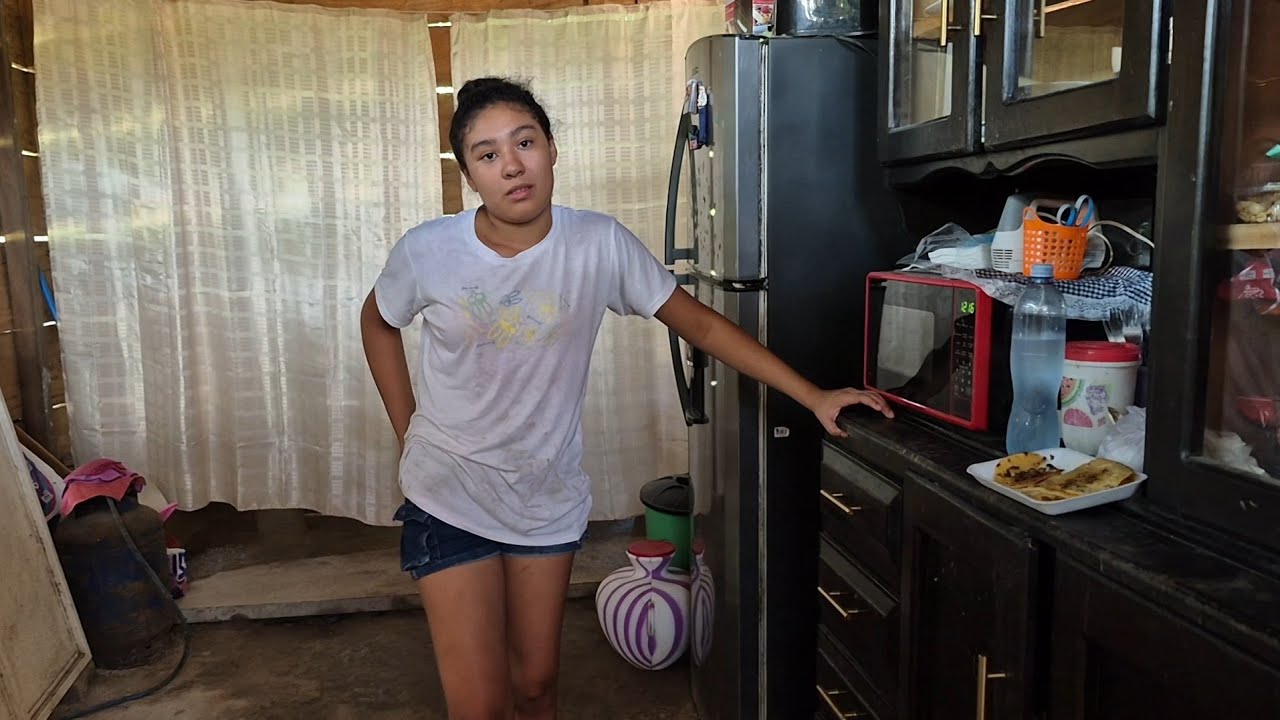 Misha hasta pálida quedó al verme llegar muy preocupada 😥 