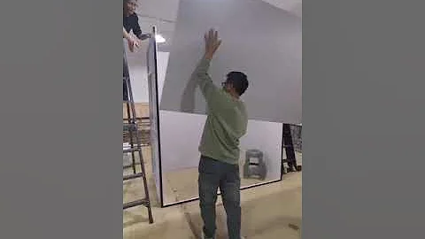 installation video for vogue photo booth box