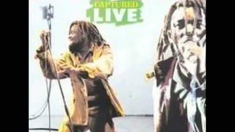 Lucky Dube - Going Back to My Roots (Live)