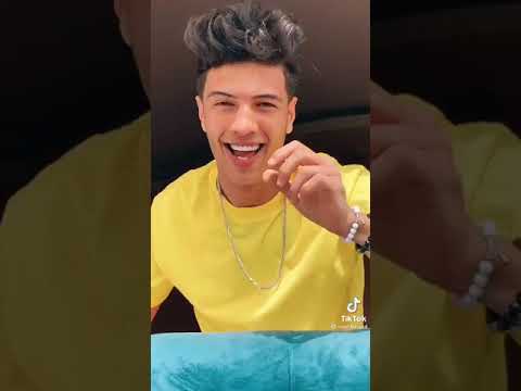 تحت الشباك بنت القمر