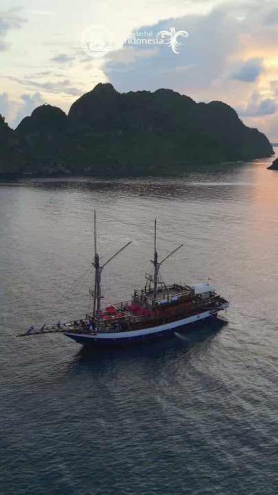 The legendary phinisi wooden boat of Indonesia ⛵