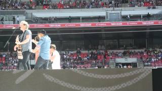 One Direction - Night Changes @ Summertime Ball 2015